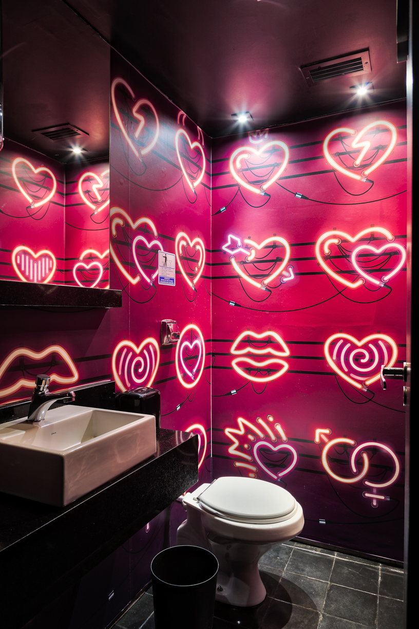 Caulí Bar - Banheiro.jpg