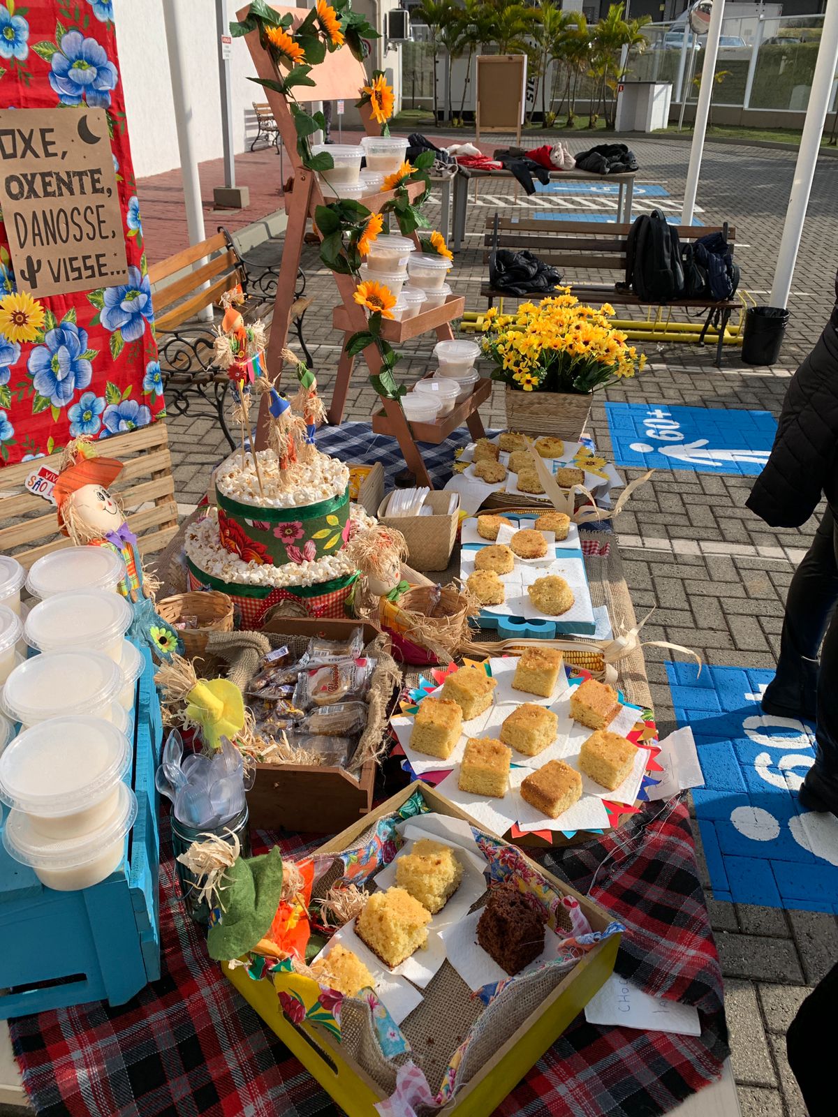 Catering Típico - Festa Junina na empresa - Buffet Tipico