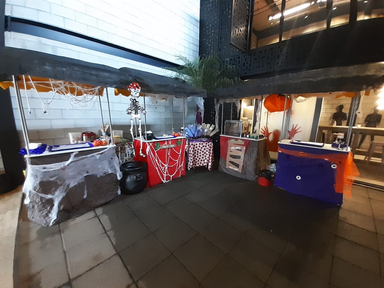 Barraquinhas tematicas - Catering temático - Halloween - Dia das Bruxas - Eventos corporativos