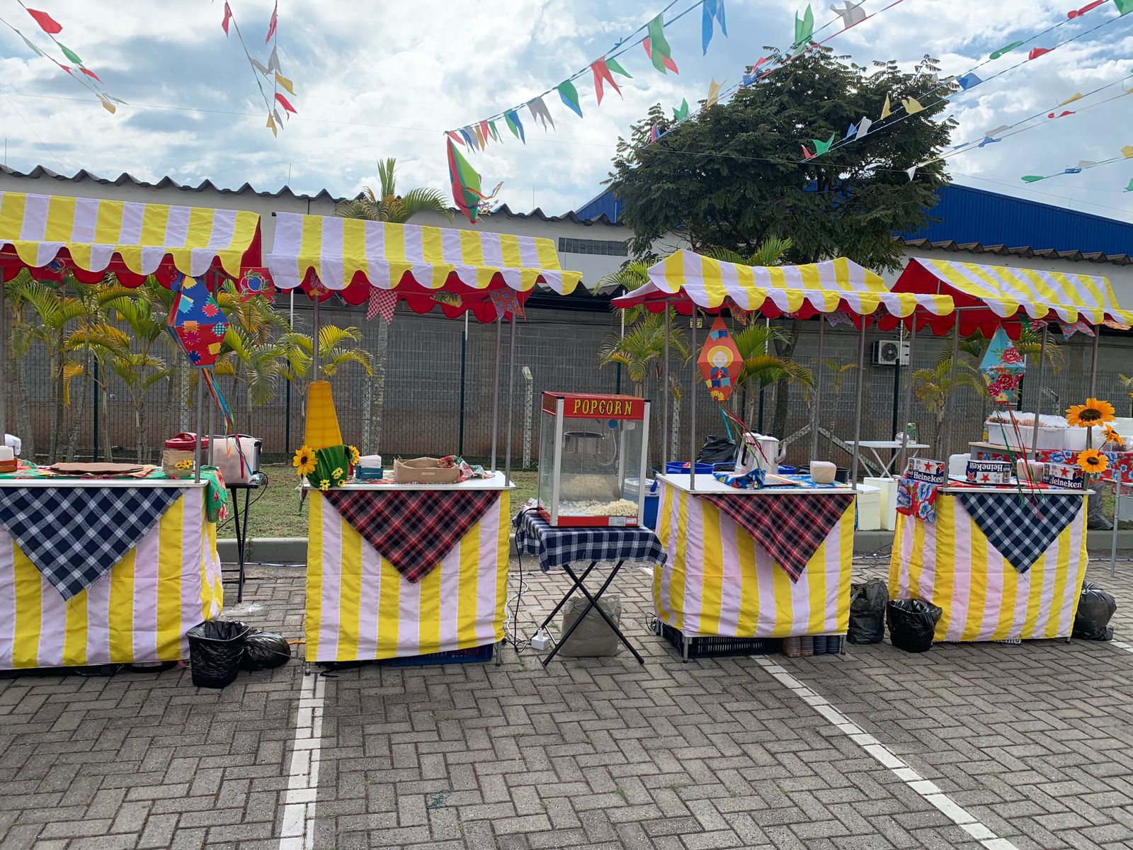 Barraquinhas para eventos - Barraquinhas tematicas - Barraquinhas de alimentos e bebidas