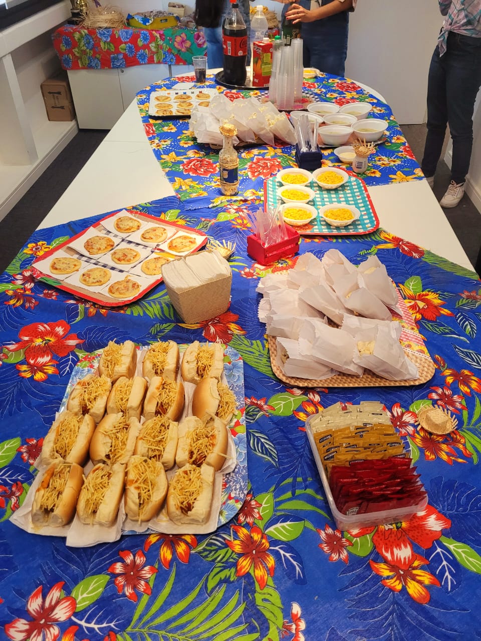 Catering Típico - Festa Junina na empresa - Buffet Tipico