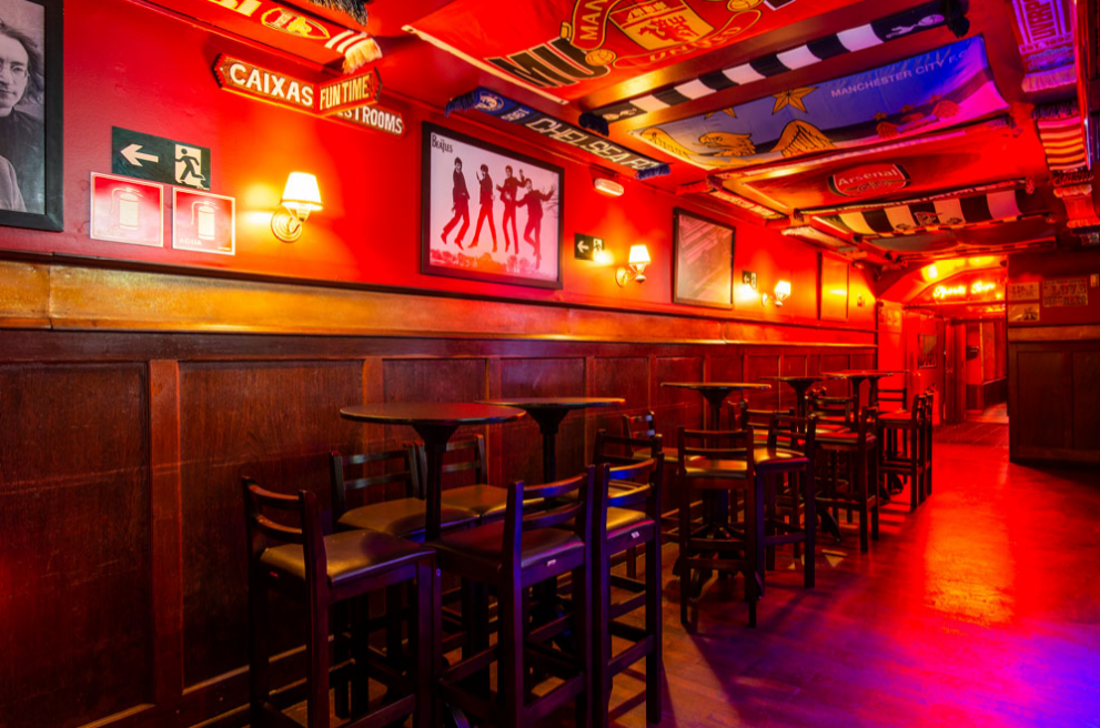 Republic Pub - Salão Principal