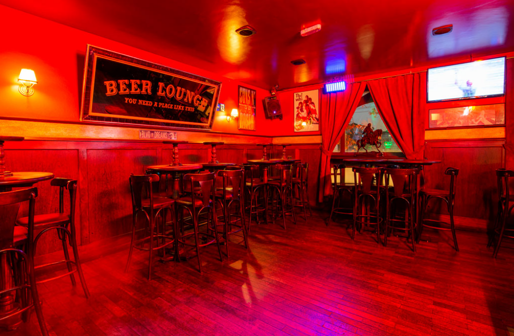Republic Pub - Salão Principal