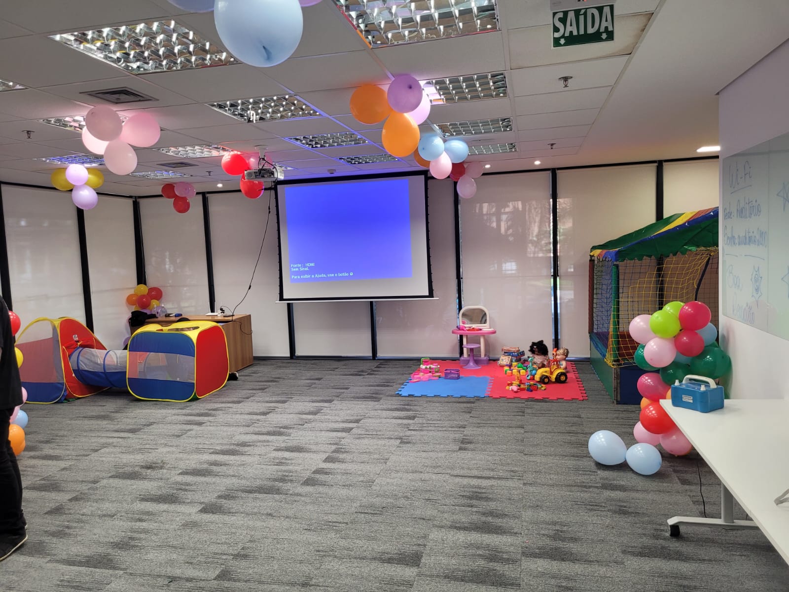 Decoração - Escritorio - Espaço Kids - Dia das Crianças Corporativo - Endomarketing - Kids At Work