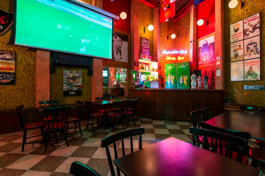 Republic Pub - Sports Bar