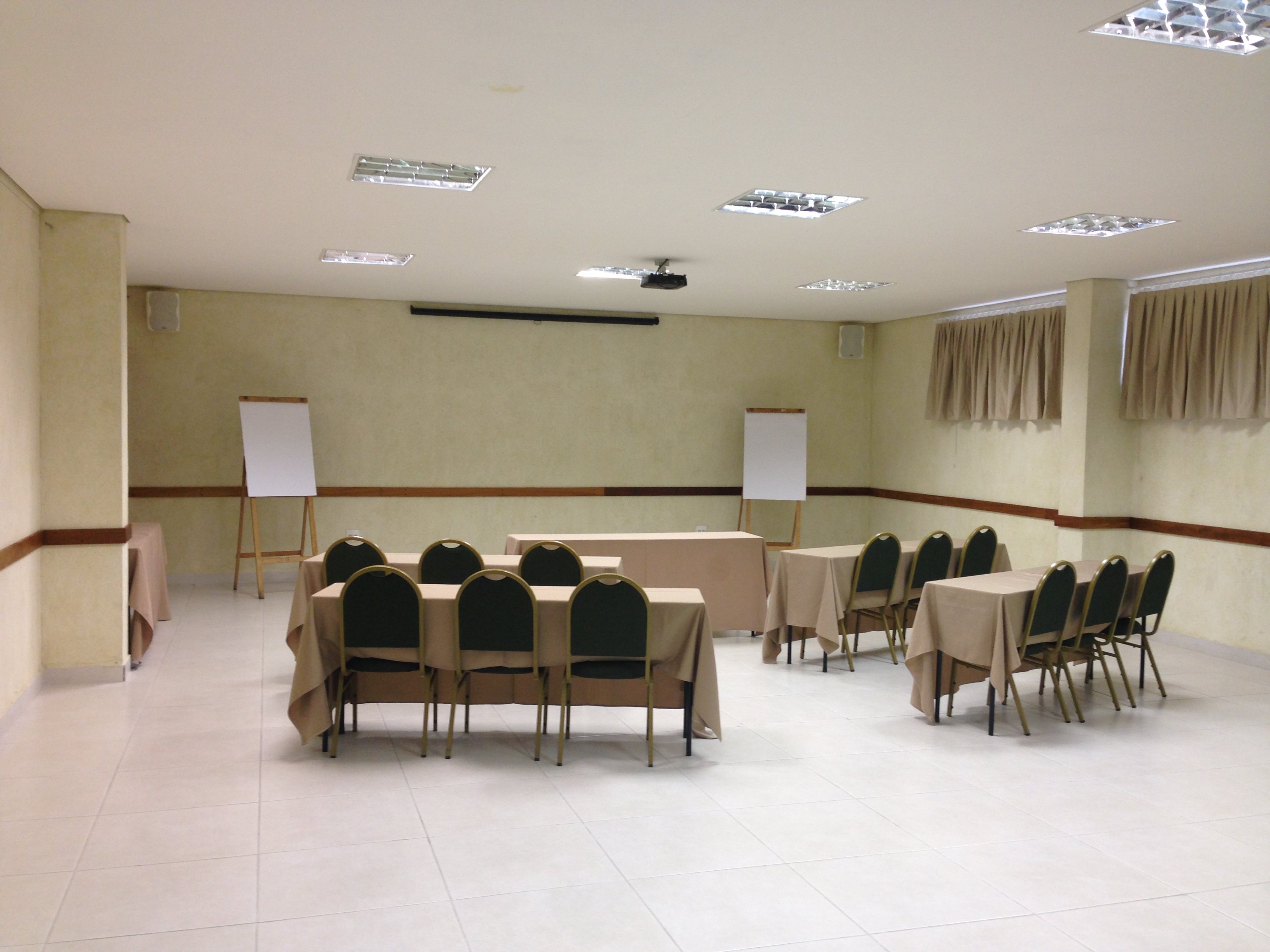 Atibaia Residence Hotel & Resort - Espaço Fenix - Sala de Eventos