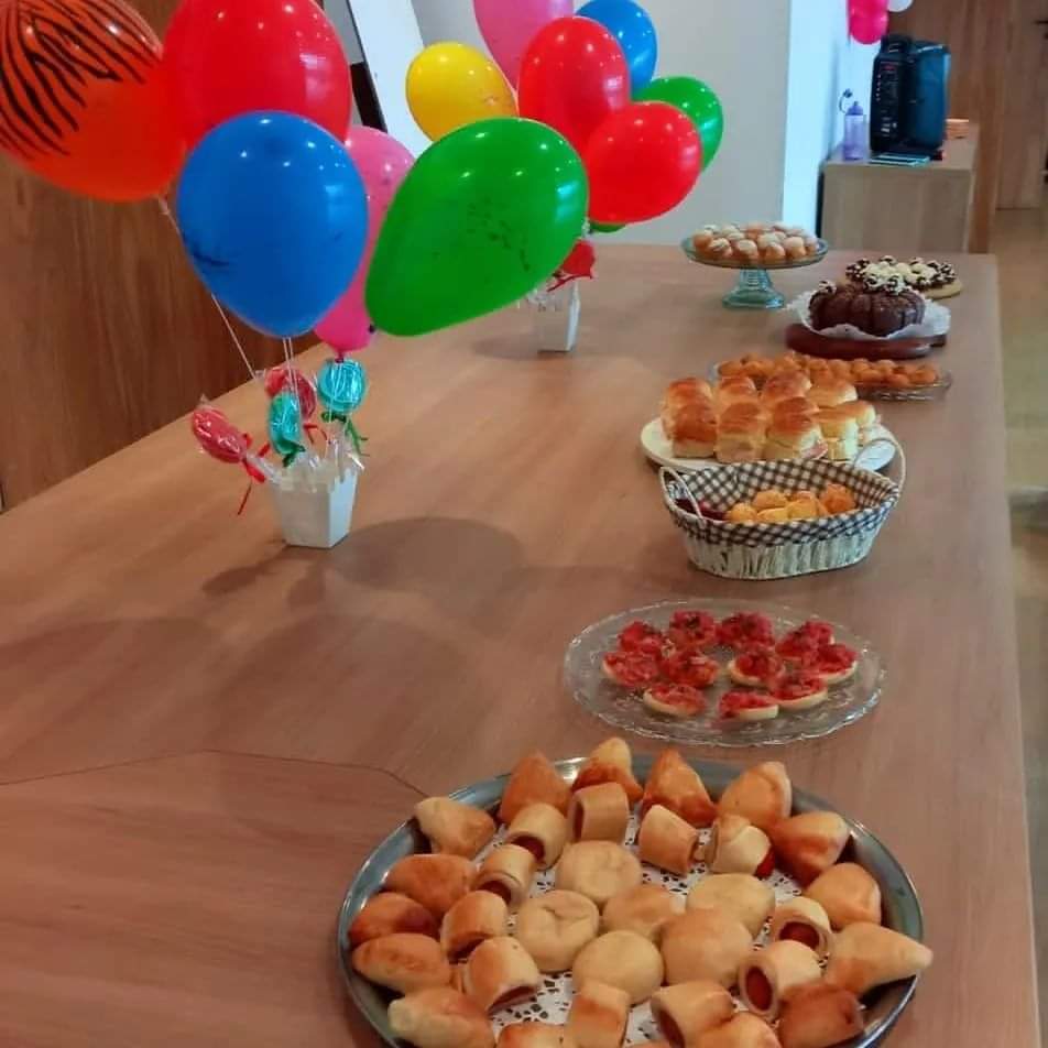 Catering - Mesa coffee infantil - Dia das Crianças Corporativo - Endomarketing - Kids At Work